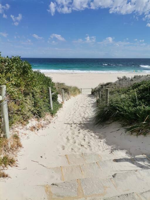 Simply Delightful Unit Close To Cbd And Beach Perth Exterior photo